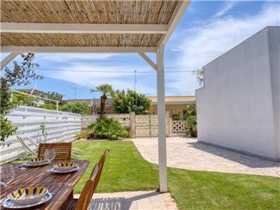 Apples House By Cala Salento Villa Torre Lapillo Exteriör bild